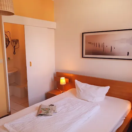 Suedhotel Отель 2*