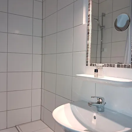 Suedhotel Szálloda 3*